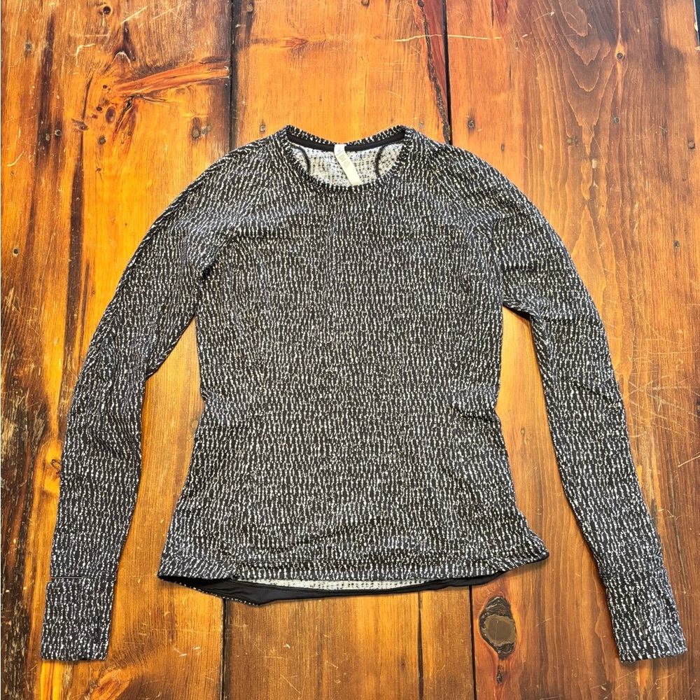 Lululemon Athletica Black and White Patterned Top